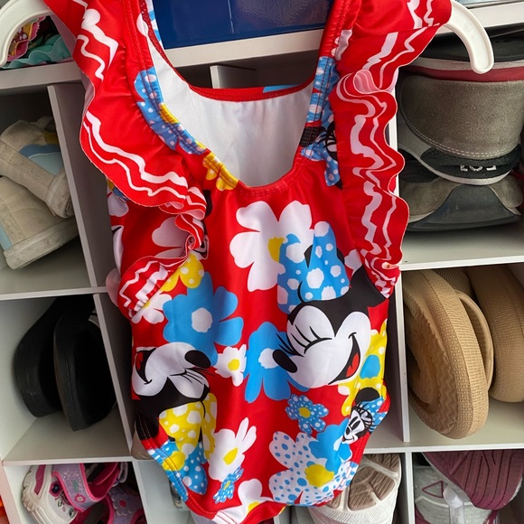NWOT (with liner!) Minnie Mouse Toddler swimsuit, one piece - Picture 6 of 9